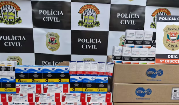Dono de farmácia é preso por suspeita de vender remédios de alto custo roubados